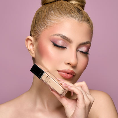 ILUMINADOR LÍQUIDO ETERNAL GLOW